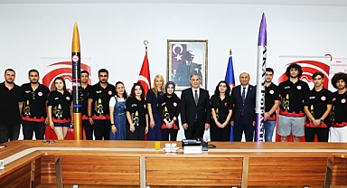 Rektör öğrencileri, Teknofest finallerine uğurladı