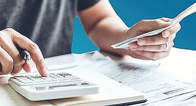 Toplam ciro aylık azaldı, yıllık arttı