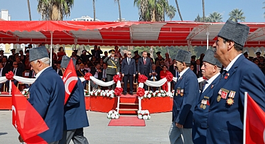 Adana'da Cumhuriyet Bayramı coşkuyla kutlandı
