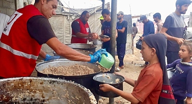 Türk Kızılay Gazze’de ateşkes sonrası yardımlarını artırdı 