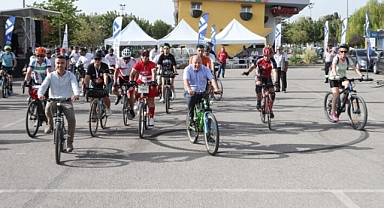Yüreğir'de pedallar can dostlar için çevrildi