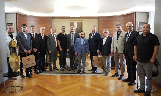 Adana’dan Londra’ya, ‘Gençlik Atlası Uzman Projesi”