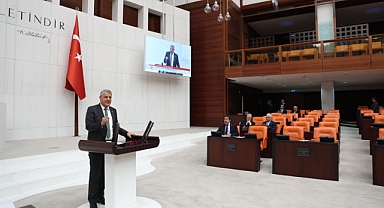 Çiftçinin başına düşmeyen bir meteor taşı kaldı