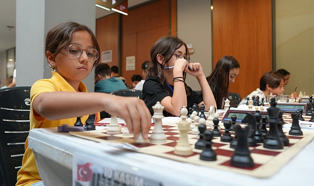 Çukurova'da hamleler Atatürk anısına yapıldı