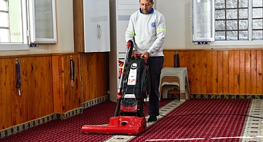 Seyhan'da ibadethaneler pırıl pırıl