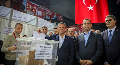 CHP'de parti meclisi netleşti: Özel'in listesi firesiz geçti