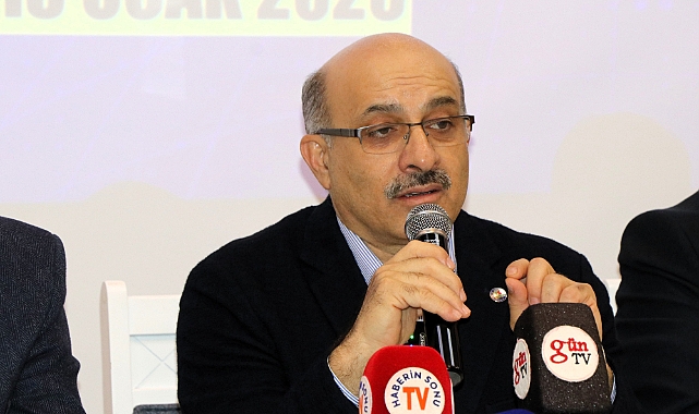 Eğitim-Bir-Sen Adana Şubesi gazetecileri unutmadı