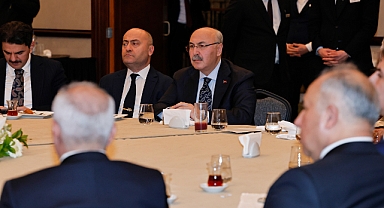 Vali Köşger Adanalılarla vedalaştı