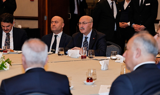 Vali Köşger Adanalılarla vedalaştı