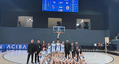 Adana Büyükşehir Kızlar’da Fenerbahçe’yi yendi