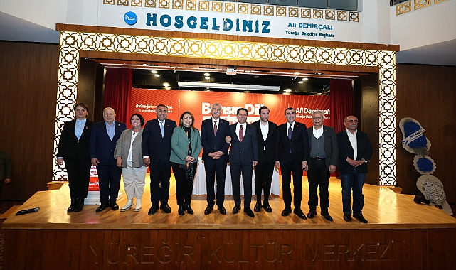 “Barışın Dili Hukuk Ve Demokrasi Olmalı” konferansı