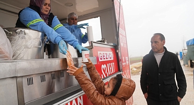 Seyhan Belediyesi'nden yağış mağdurlarına destek