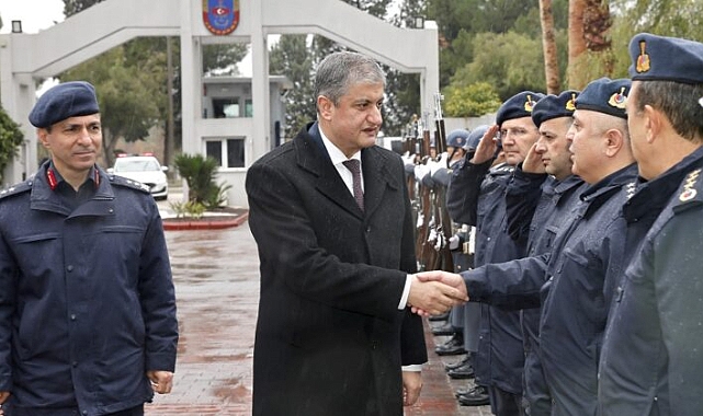 Vali Yavuz’dan jandarma komutanlığına ziyaret