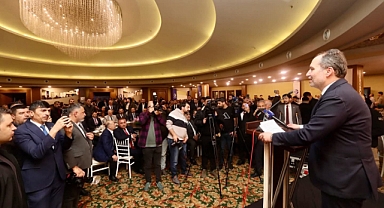 Adana'da Erbakan izdihamı