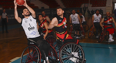 Adana Engelliler evinde kaybetti 61-53