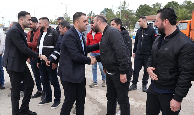 Başkan Kozay, mesai arkadaşlarıyla bayramlaştı