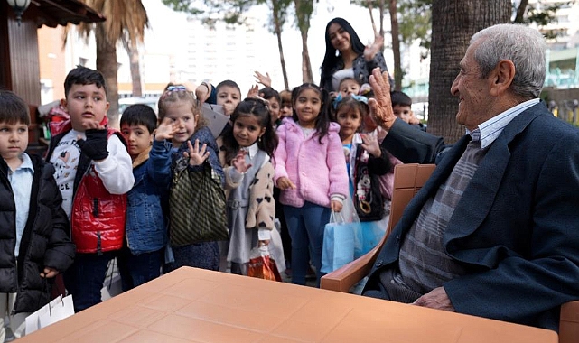 Çukurova’da miniklerden yaşlılara anlamlı ziyaret
