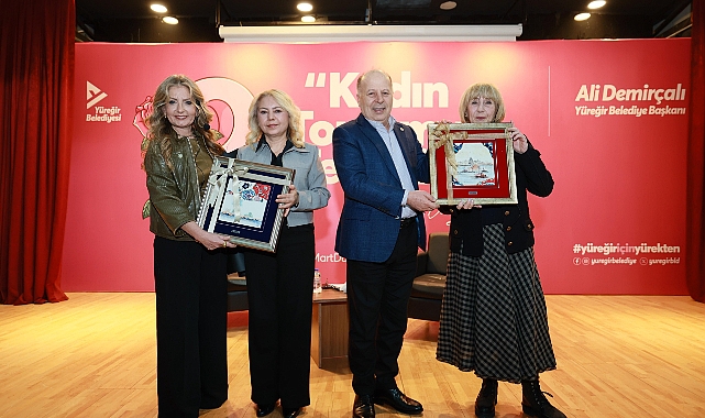 'Cumhuriyet Işığında Edebiyat Ve Kadın' söyleşisi