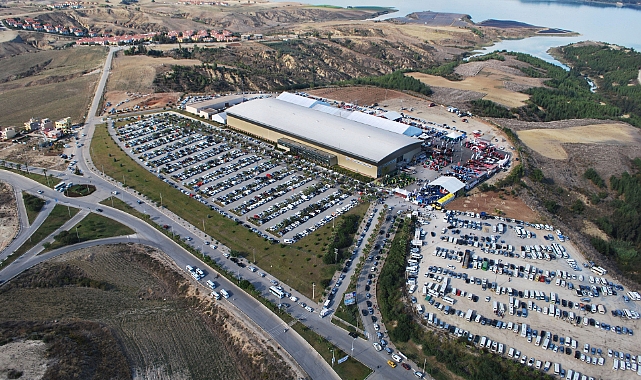Adana fuar alanı oldu düğün salonu!