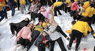 Çocuk nüfus oranı giderek düşüyor