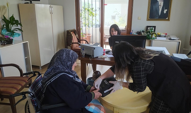 Huzurevi sakinlerine yerinde kimlik hizmeti