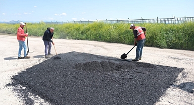 Yıldız, Ceyhan'da bozuk yol bırakmayacağız