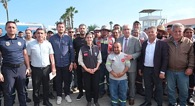 Ceyhan Belediyesi'nden Bayramlaşma