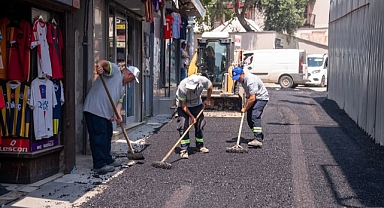 Seyhan’da Asfalt Seferberliği Sürüyor