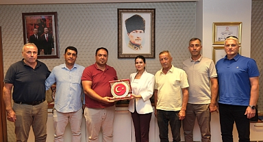 Muhtarlardan Başkan Vekili Yıldız'a hizmet teşekkürü