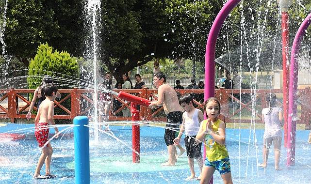 Yüreğir su oyunları parkında sezon açıldı